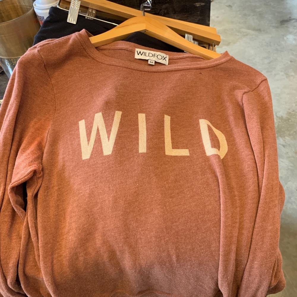 Wild fox thin top